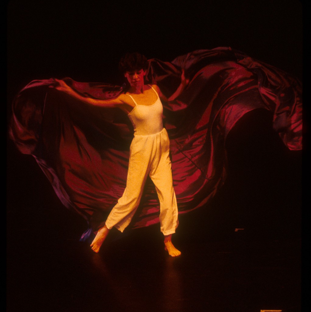 Dancer with purple fabricRev72.